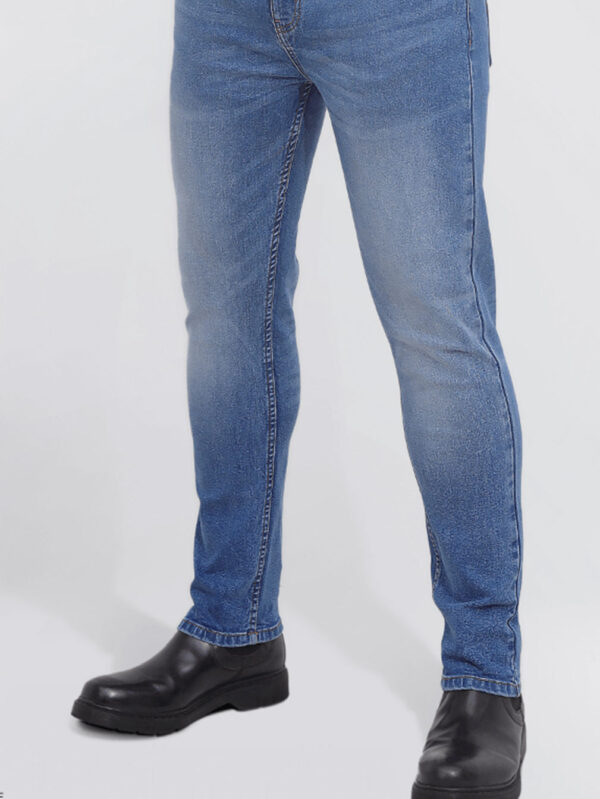 Fit Blue Wash Comfort Jeans